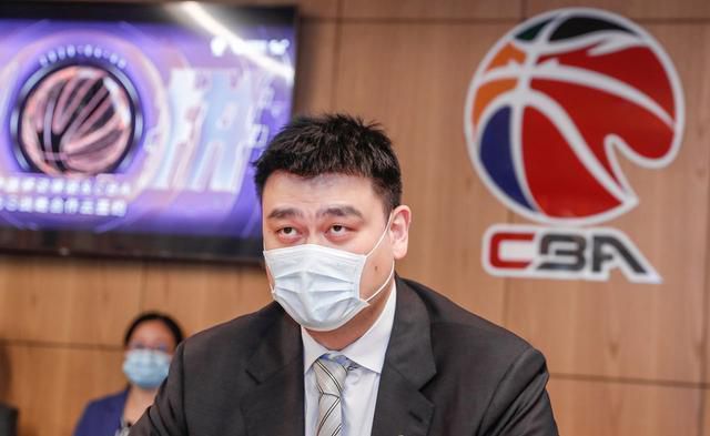 四爱小狗带玩具尾巴哭视频